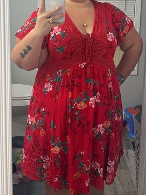 Torrid Red Floral Crochet Trim Dress Size: 2